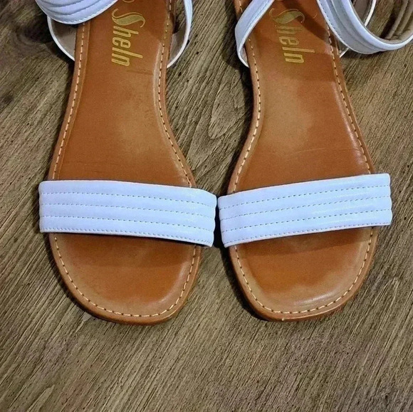 ❤️ White M Shein Faux Leather Sandals - Picture 6 of 9